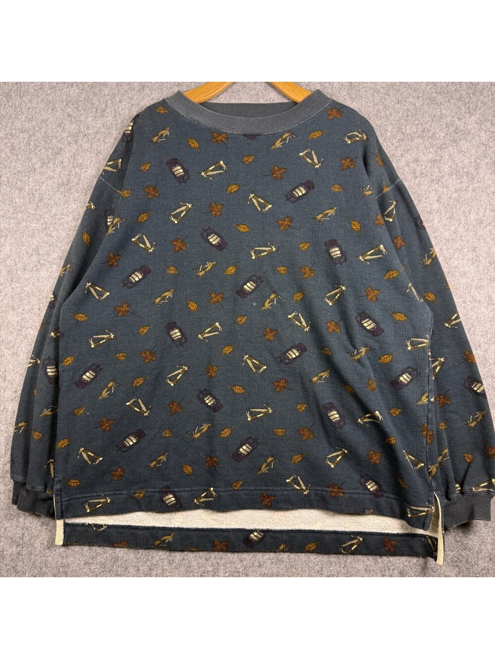 Vintage Navy Crewneck Sweater by The Arrow Company - Men's Size L